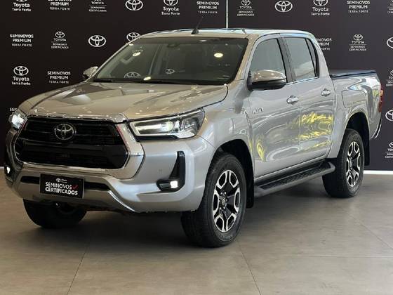 TOYOTA HILUX 2.8 D-4D TURBO DIESEL CD SRX 4X4 AUTOMÁTICO